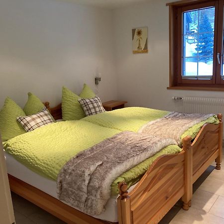 Haus Alpenperle Daire Saas-Almagell Oda fotoğraf