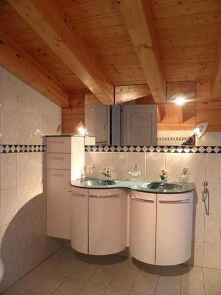 Haus Alpenperle Daire Saas-Almagell Dış mekan fotoğraf
